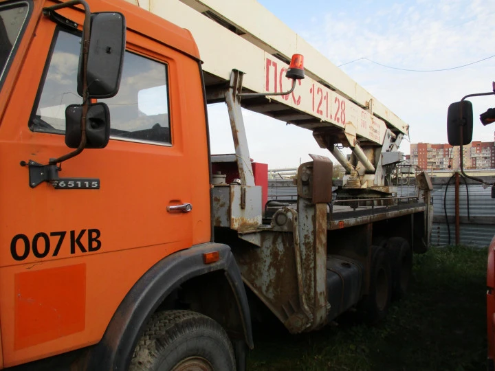 Подъемник стреловой самоходный ПСС-121.28 на шасси  КАМАЗ 65115-62
